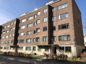 Casual central two-bedroom apartment